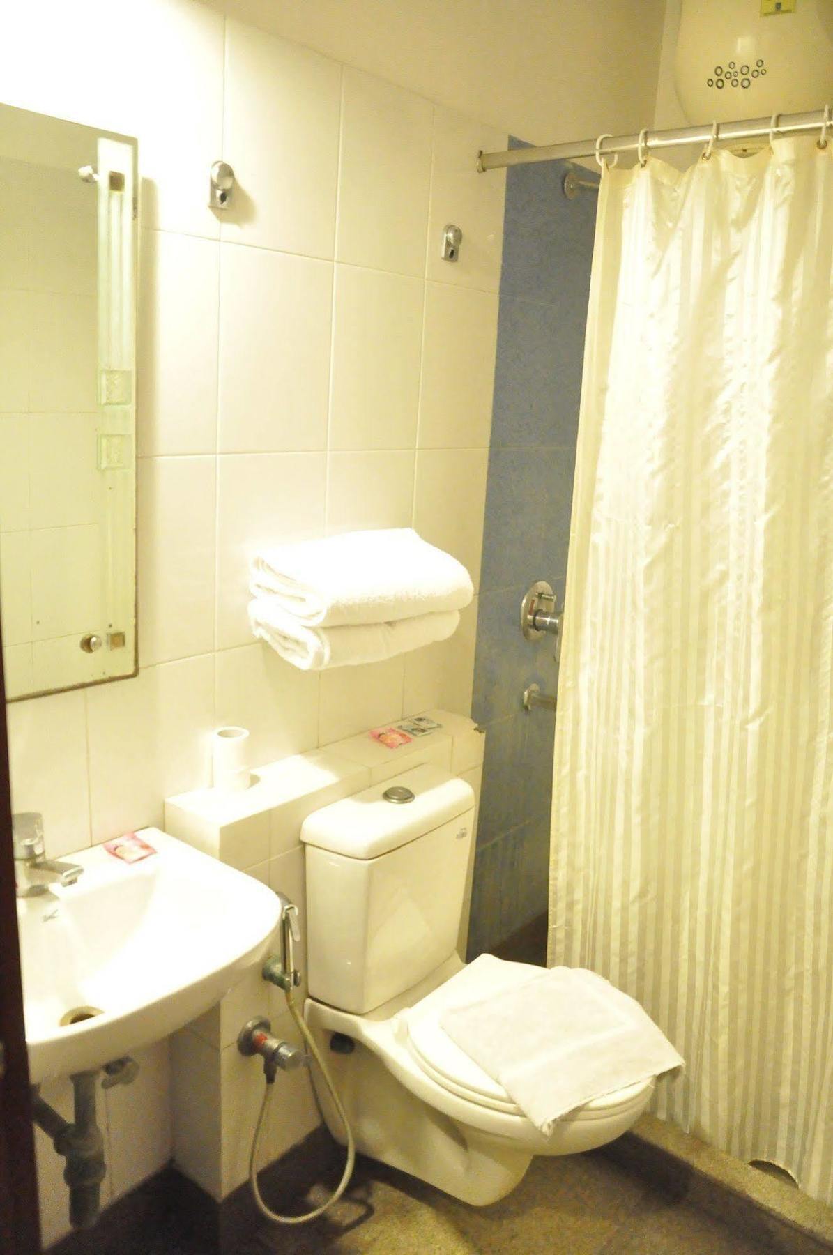 Hotel Deviram Palace Agra  Zewnętrze zdjęcie